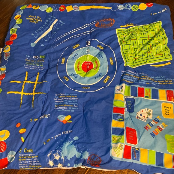 🟩Vintage playtime games/science facts kid’s sleeping bag🟩 - Picture 5 of 14